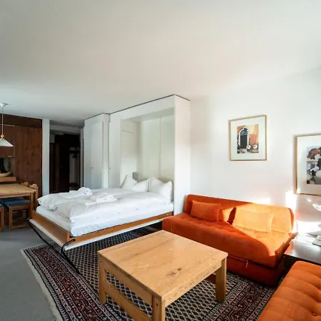 Retro Liftside Apartment Laax